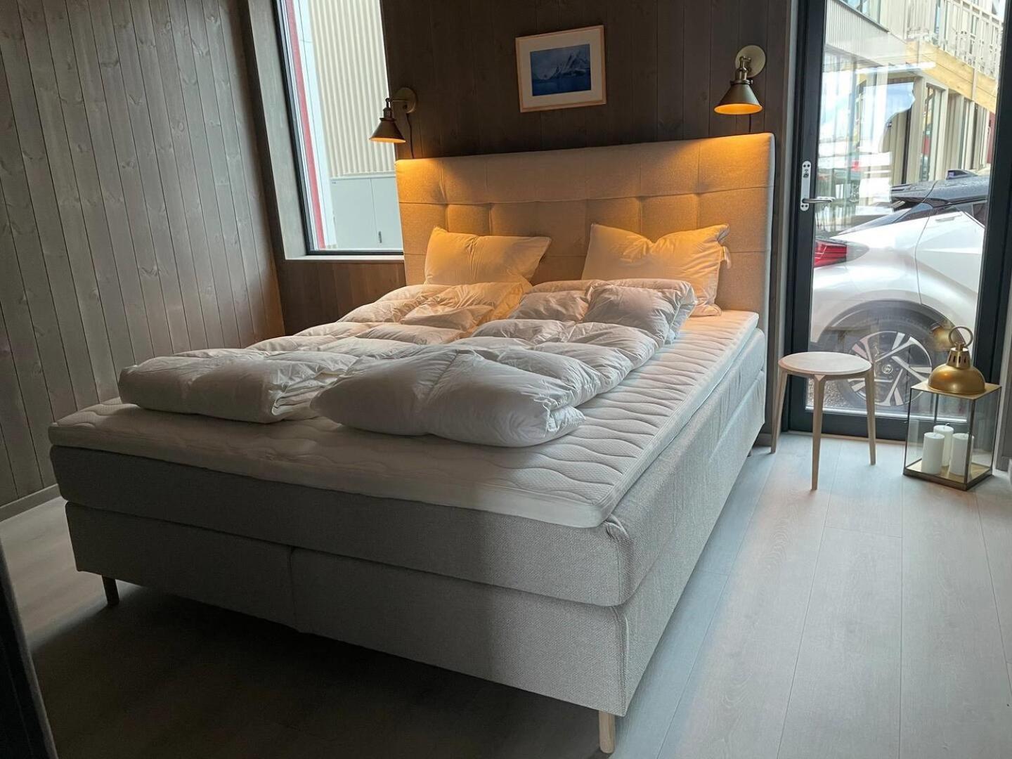 Waterfront Apartment With Panoramic Sea View Henningsvaer Exterior foto